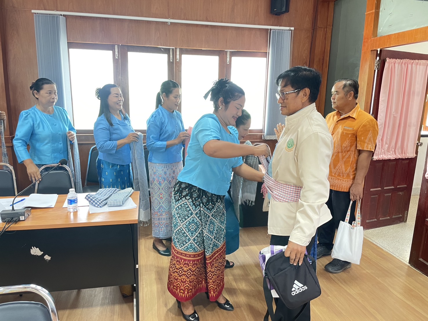 พช.หนองคาย คัดเลือกคนกองทุนพัฒนาบทบาทสตรีดีเด่น ระดับจังหวัด ตามโครงการเชิดชูเกียรติคนกองทุนพัฒนาบทบาทสตรี ประจำปี 2568 อำเภอรัตนวาปี