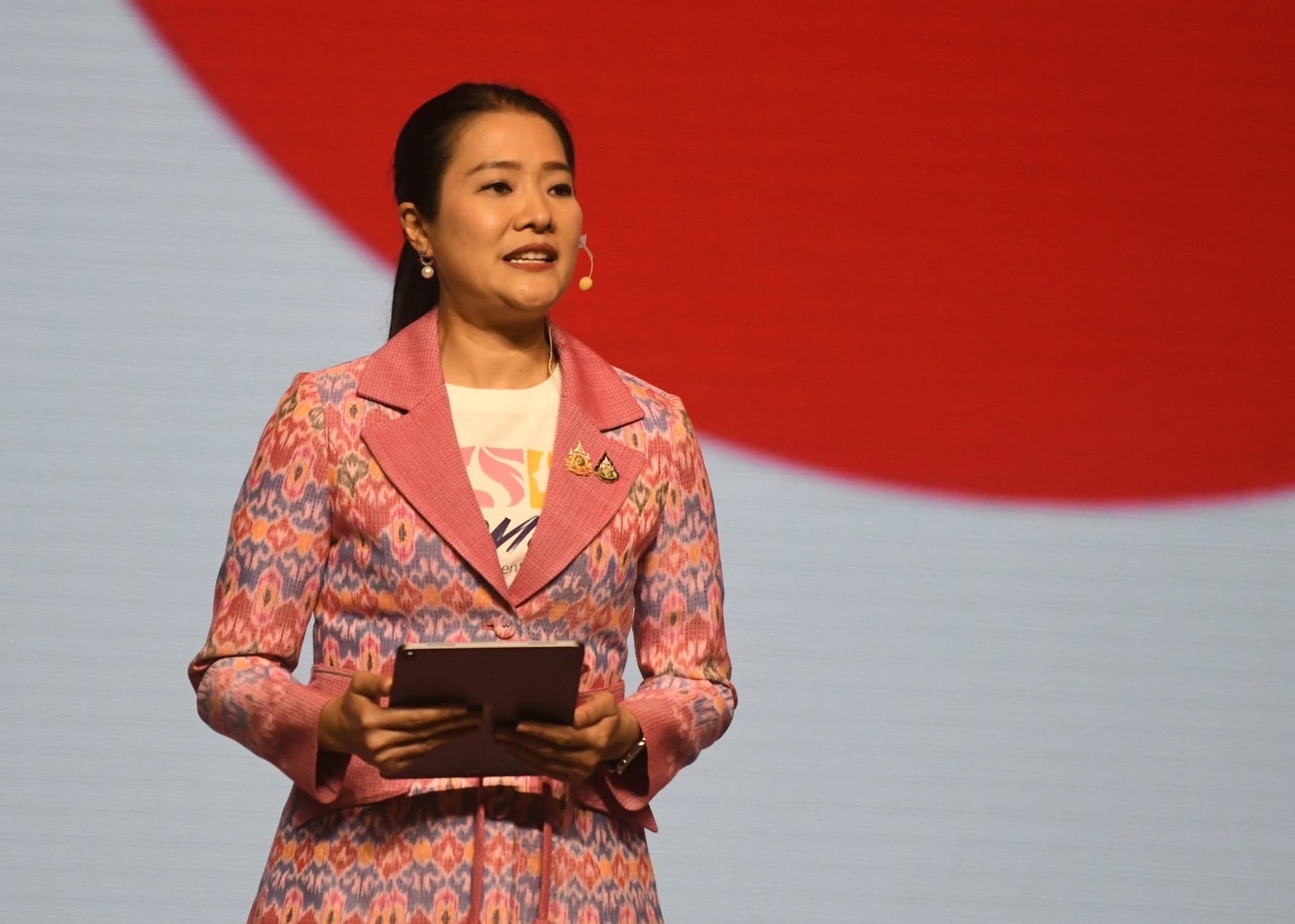 กองทุนพัฒนาบทบาทสตรีจังหวัดหนองคาย ร่วมโครงการ “พลังสตรีเพื่อการพัฒนา เสริมสร้างโอกาส สร้างอนาคต”