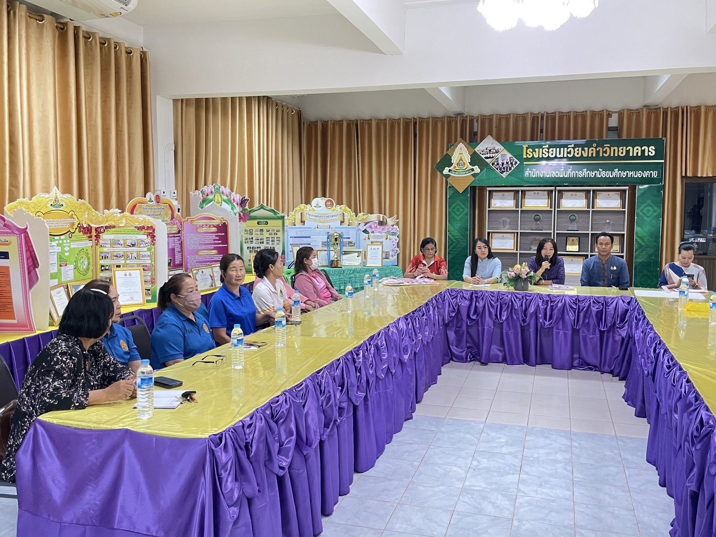 กองทุนฯ สตรี หนองคาย ลงพื้นที่ประชาสัมพันธ์มาตรการช่วยเหลือลูกหนี้กองทุนพัฒนาบทบาทสตรี “เดินหน้าสู้หนี้ ร่วมสร้างพลังสตรี เปลี่ยนหนี้เป็นพลัง เปลี่ยนปัญหาเป็นโอกาส”