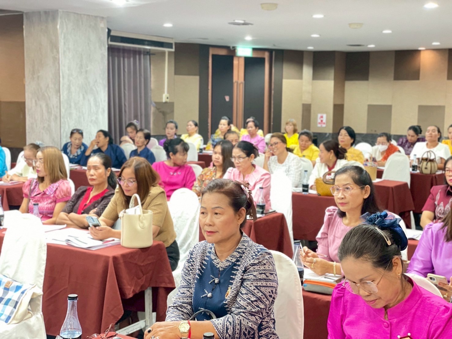 กองทุนฯ สตรี หนองคาย ดำเนินโครงการเพิ่มประสิทธิภาพการปฏิบัติงานกองทุนพัฒนาบทบาทสตรี แก่กลไกการขับเคลื่อนกองทุนพัฒนาบทบาทสตรีระดับจังหวัด