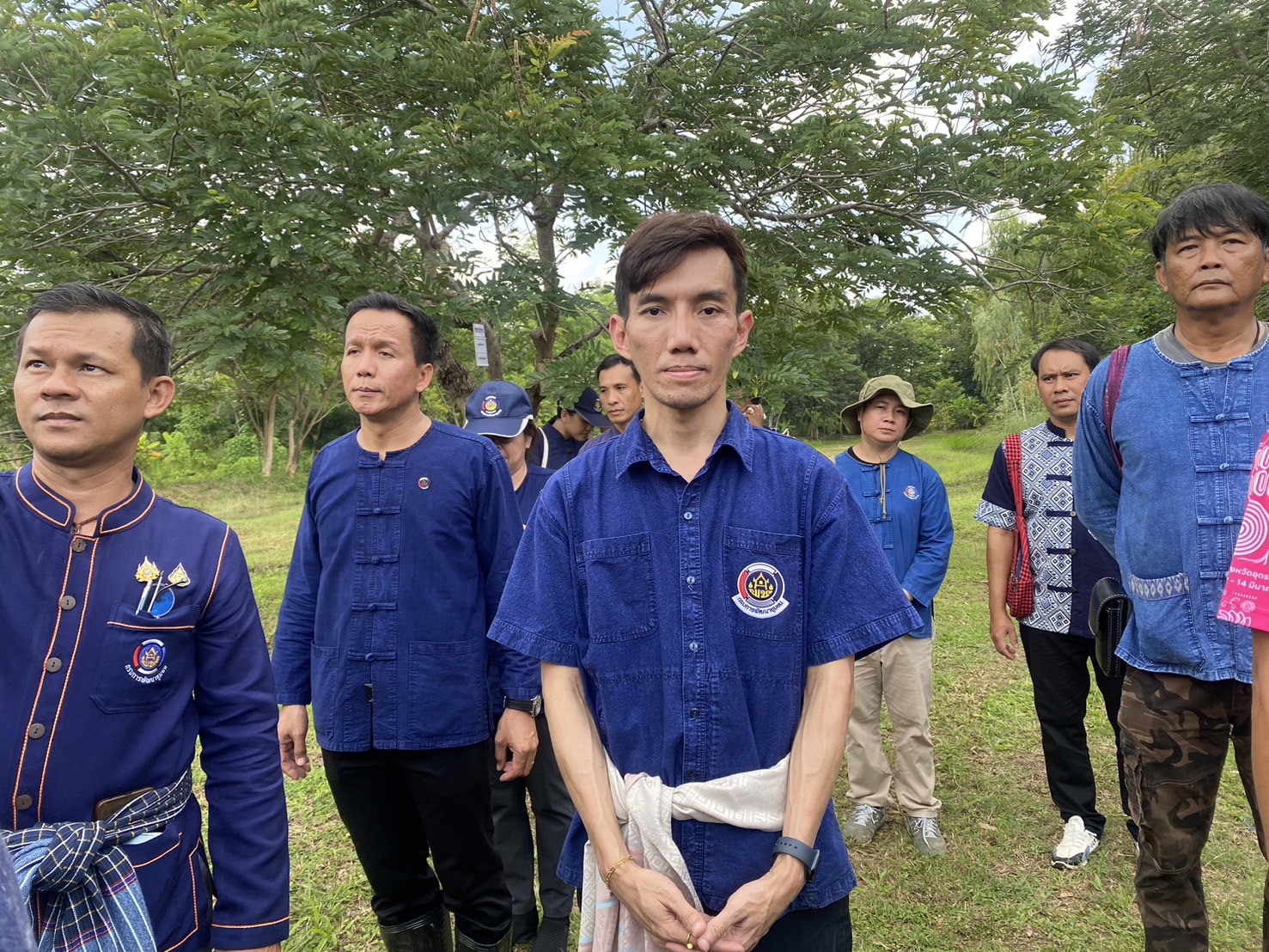 พช.หนองคาย ร่วม “เอามือสามัคคี โคก หนอง นา” เพื่อขับเคลื่อนการพัฒนาพื้นที่ตามหลักปรัชญาของเศรษฐกิจพอเพียงและฟื้นฟูระบบนิเวศอย่างยั่งยืน