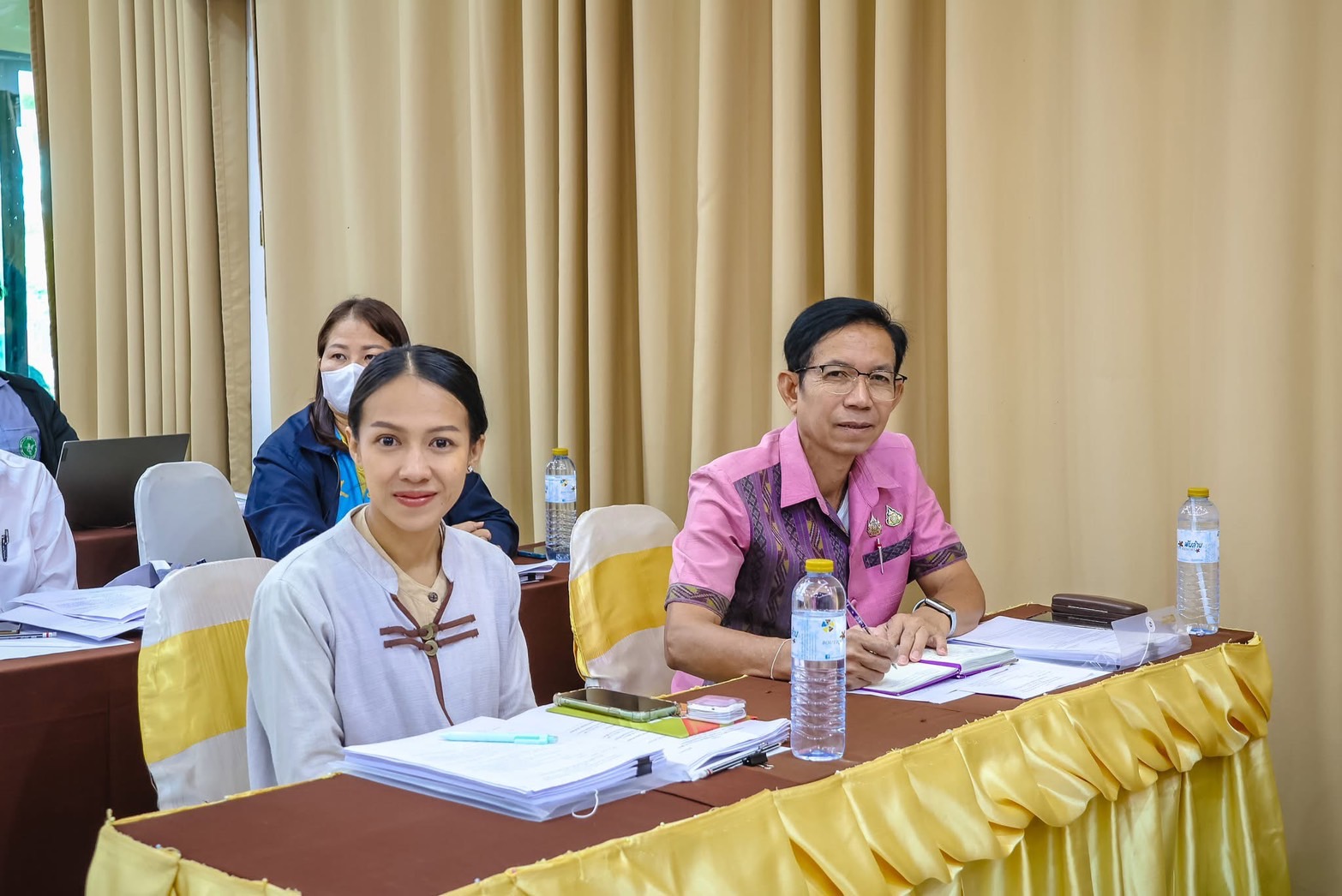พช.หนองคาย ร่วมประชุมพัฒนาศักยภาพเจ้าหน้าที่ และบูรณาการร่วมกับภาคีเครือข่ายในการส่งเสริมผู้ประกอบการด้านผลิตภัณฑ์สุขภาพ จังหวัดหนองคาย