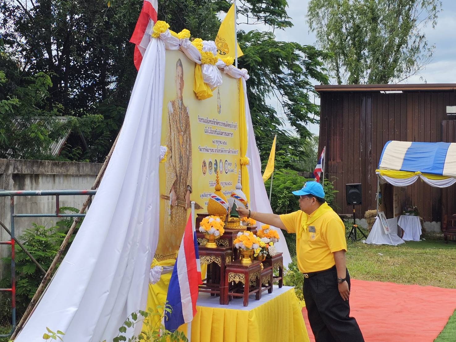 พช.หนองคาย ผนึกกำลังภาคีเครือข่าย จัดกิจกรรม “จิตอาสาพัฒนาชุมชน เอามื้อสามัคคี ทำความดีถวายในหลวง” เฉลิมพระเกียรติในหลวง ร.10