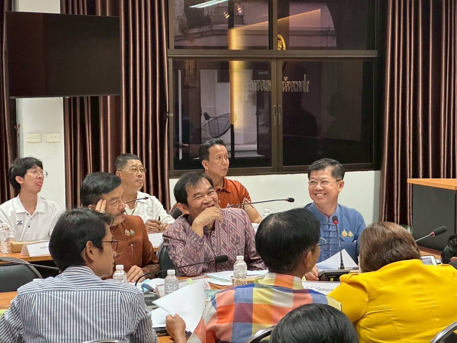 จังหวัดหนองคาย ดำเนินการประชุมคณะกรรมการอำนวยการศูนย์แสดงและจำหน่ายผลิตภัณฑ์ OTOP จังหวัดหนองคาย ครั้งที่ 1/2568