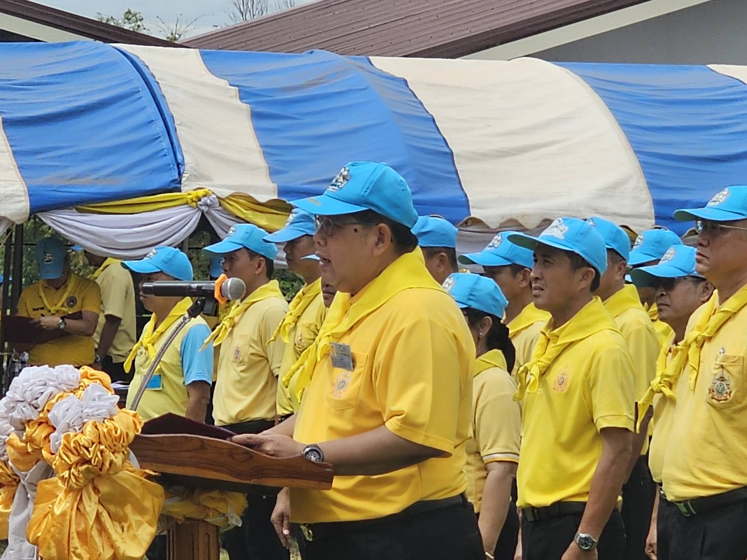 พช.หนองคาย ผนึกกำลังภาคีเครือข่าย จัดกิจกรรม “จิตอาสาพัฒนาชุมชน เอามื้อสามัคคี ทำความดีถวายในหลวง” เฉลิมพระเกียรติในหลวง ร.10