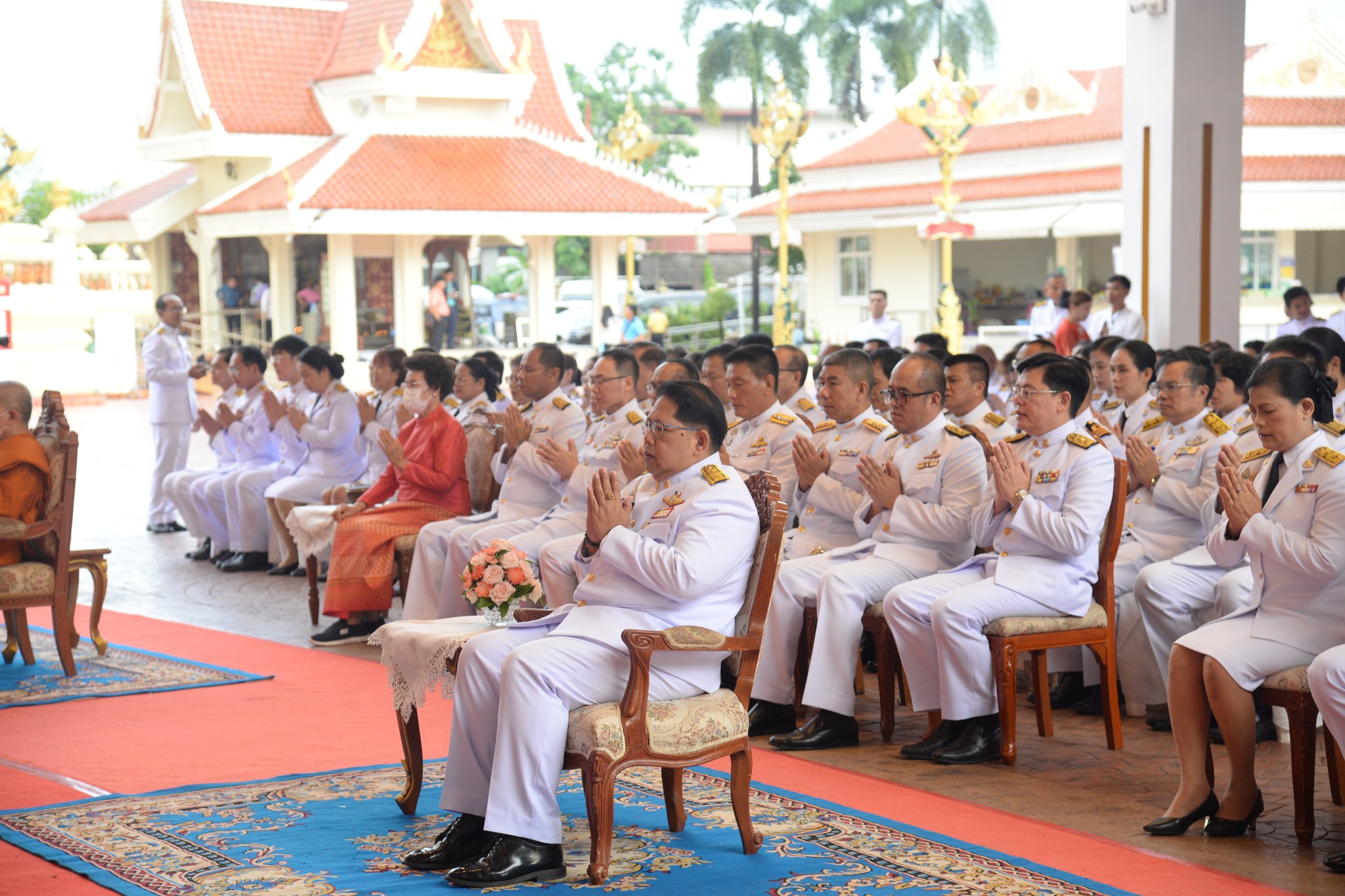 พช.หนองคาย ร่วมพิธีทำบุญตักบาตรถวายพระราชกุศล เนื่องในโอกาสวันคล้ายวันประสูติ สมเด็จพระเจ้าน้องนางเธอ เจ้าฟ้าจุฬาภรณวลัยลักษณ์ อัครราชกุมารี กรมพระศรีสวางควัฒน วรขัตติยราชนารี