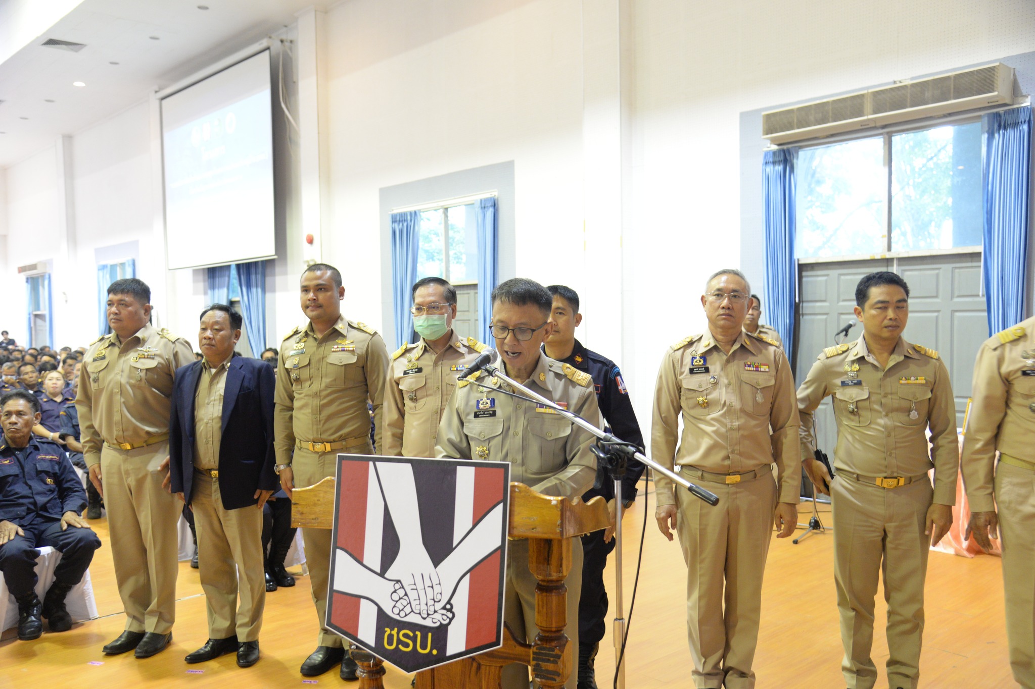 พช.หนองคาย ร่วมพิธีเปิดโครงการรวมพลังภาคีเครือข่ายมวลชนชุดรักษาความปลอดภัยหมู่บ้าน (ชรบ.) ป้องกันภัยยาเสพติดจังหวัดหนองคาย และกิจกรรมเนื่องในวันชุดรักษาความปลอดภัยหมู่บ้าน (วัน ชรบ.)