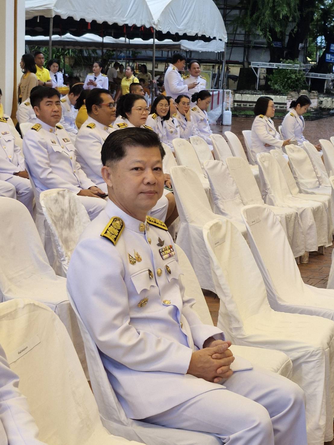 พช.หนองคาย ร่วมพิธีเจริญพระพุทธมนต์ และทำบุญตักบาตรถวายพระราชกุศล เฉลิมพระเกียรติพระบาทสมเด็จพระเจ้าอยู่หัว