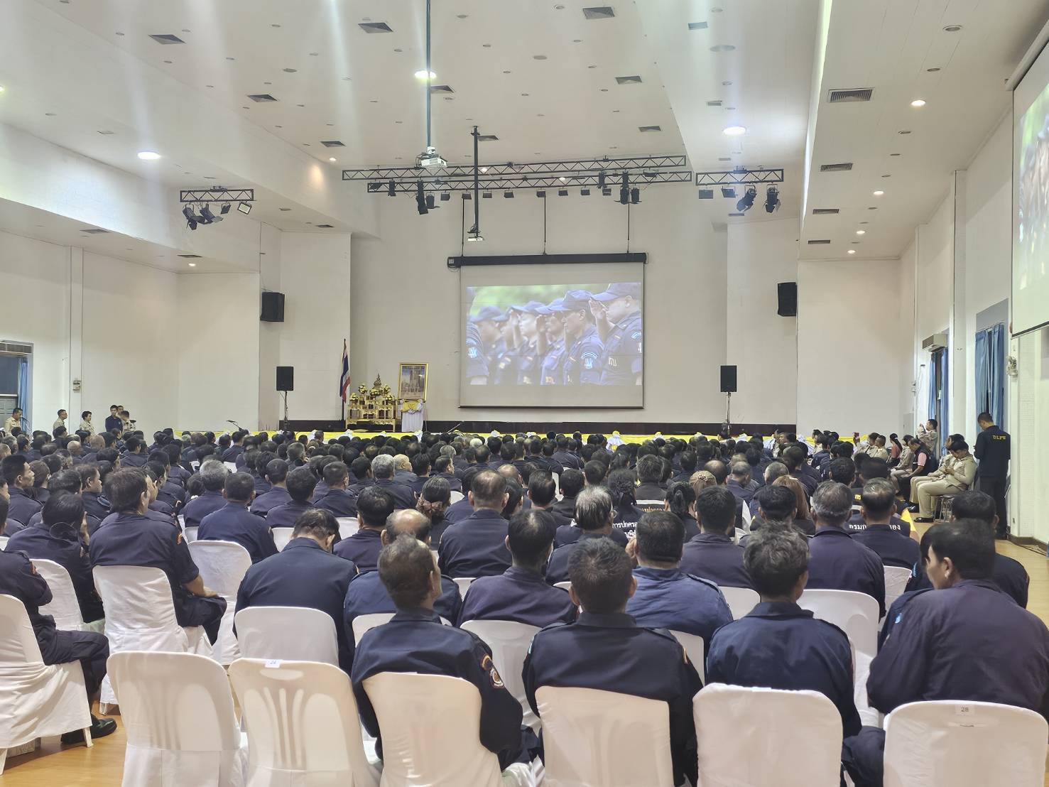 พช.หนองคาย ร่วมพิธีเปิดโครงการรวมพลังภาคีเครือข่ายมวลชนชุดรักษาความปลอดภัยหมู่บ้าน (ชรบ.) ป้องกันภัยยาเสพติดจังหวัดหนองคาย และกิจกรรมเนื่องในวันชุดรักษาความปลอดภัยหมู่บ้าน (วัน ชรบ.)