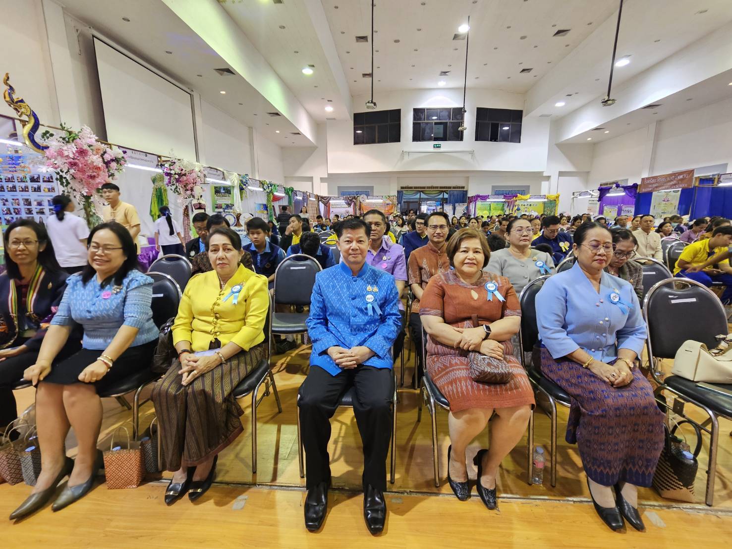 พช.หนองคาย ร่วมขับเคลื่อนจังหวัดคุณธรรม รับมอบเกียรติบัตรองค์กรคุณธรรมในงานสมัชชาคุณธรรมและตลาดนัดคุณธรรมหนองคาย ปี 2568