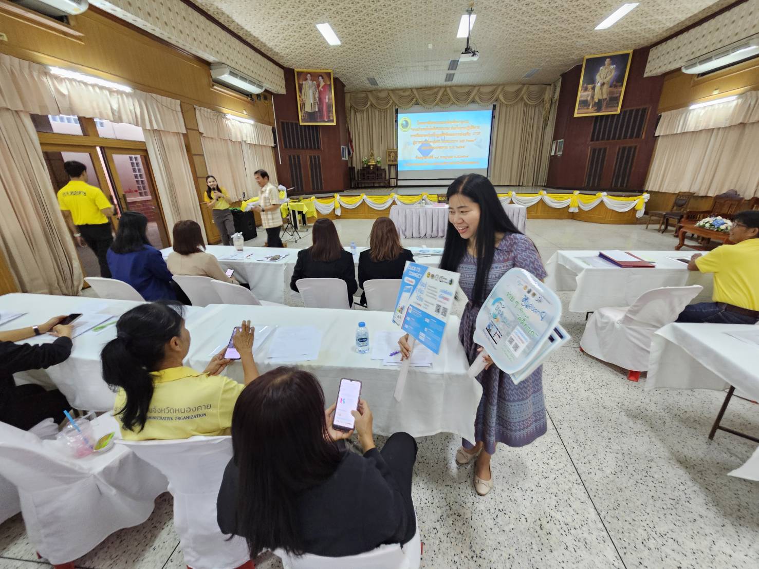 พช.หนองคาย ร่วมเป็นวิทยากรให้ความรู้โครงการการนำเทคโนโลยีสารสนเทศช่วยในการปฏิบัติงานการพัฒนาองค์กรในยุคดิจิทัลและส่งเสริมสินค้า OTOP และการท่องเที่ยวชุมชนตามแนวทาง Soft Power