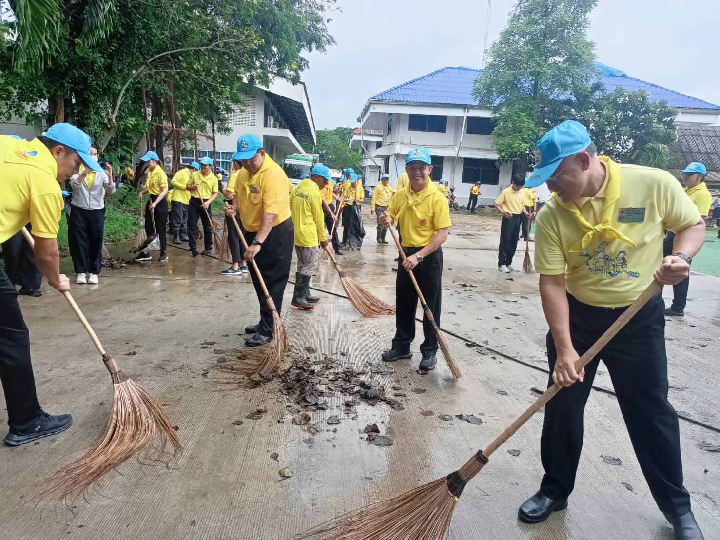 พช.หนองคาย เข้าร่วมกิจกรรมจิตอาสาพัฒนาเนื่องในโอกาสวันเฉลิมพระชนมพรรษาฯ 28 กรกฎาคม 2568