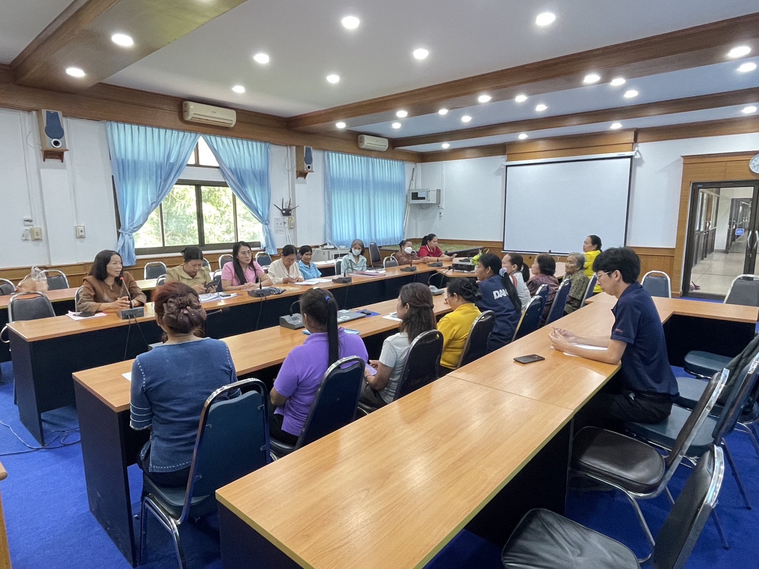 กองทุนฯ สตรี หนองคาย ลงพื้นที่ประชาสัมพันธ์มาตรการช่วยเหลือลูกหนี้กองทุนพัฒนาบทบาทสตรี “เดินหน้าสู้หนี้ ร่วมสร้างพลังสตรี เปลี่ยนหนี้เป็นพลัง เปลี่ยนปัญหาเป็นโอกาส”