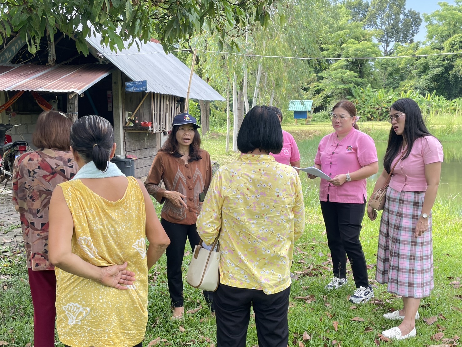กองทุนฯ สตรี หนองคาย ลงพื้นที่ประชาสัมพันธ์มาตรการช่วยเหลือลูกหนี้กองทุนพัฒนาบทบาทสตรี “เดินหน้าสู้หนี้ ร่วมสร้างพลังสตรี เปลี่ยนหนี้เป็นพลัง เปลี่ยนปัญหาเป็นโอกาส”