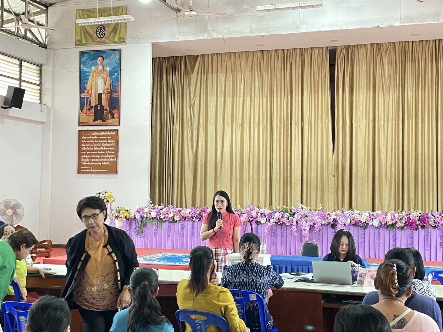 กองทุนฯ สตรี หนองคาย ลงพื้นที่ประชาสัมพันธ์มาตรการช่วยเหลือลูกหนี้กองทุนพัฒนาบทบาทสตรี “เดินหน้าสู้หนี้ ร่วมสร้างพลังสตรี เปลี่ยนหนี้เป็นพลัง เปลี่ยนปัญหาเป็นโอกาส”