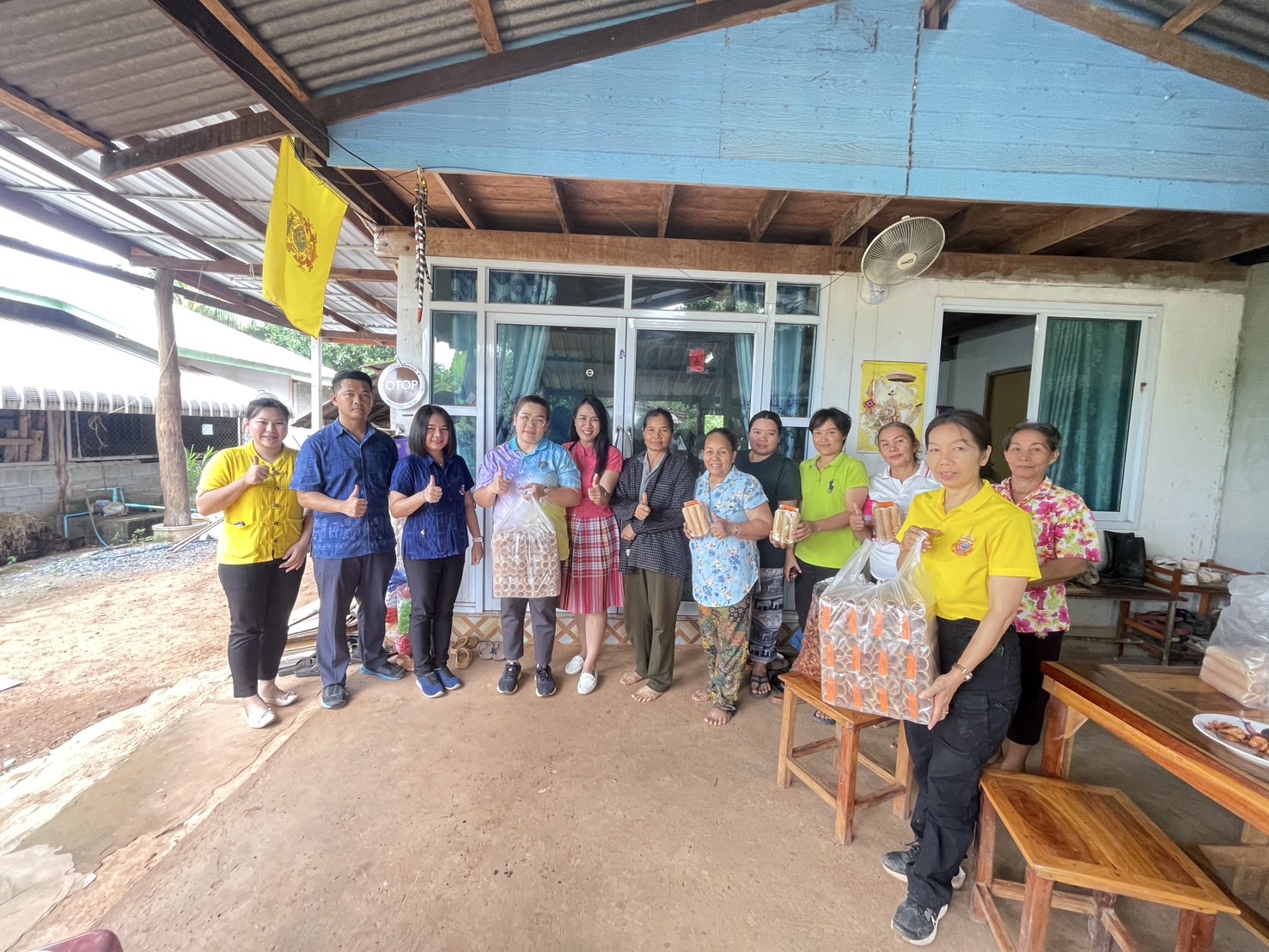 กองทุนฯ สตรี หนองคาย ลงพื้นที่ประชาสัมพันธ์มาตรการช่วยเหลือลูกหนี้กองทุนพัฒนาบทบาทสตรี “เดินหน้าสู้หนี้ ร่วมสร้างพลังสตรี เปลี่ยนหนี้เป็นพลัง เปลี่ยนปัญหาเป็นโอกาส”