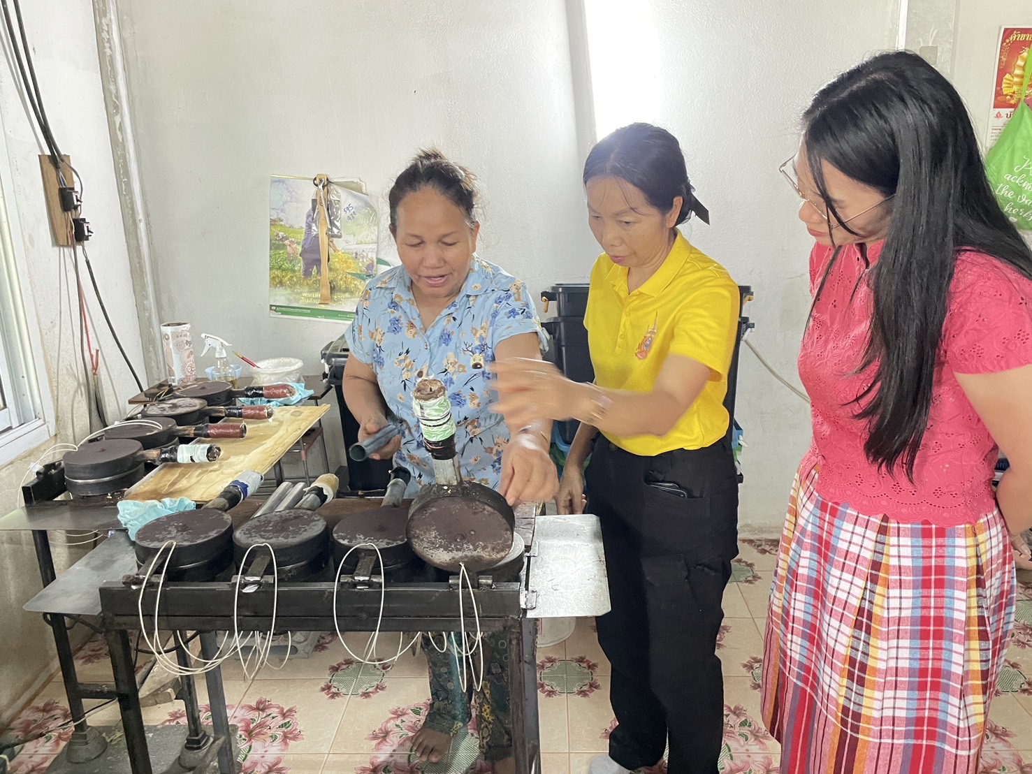 กองทุนฯ สตรี หนองคาย ลงพื้นที่ประชาสัมพันธ์มาตรการช่วยเหลือลูกหนี้กองทุนพัฒนาบทบาทสตรี “เดินหน้าสู้หนี้ ร่วมสร้างพลังสตรี เปลี่ยนหนี้เป็นพลัง เปลี่ยนปัญหาเป็นโอกาส”