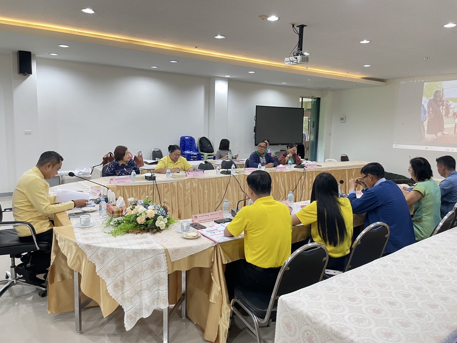 พช.หนองคาย ประชุมคณะอนุกรรมการบริหารกองทุนพัฒนาบทบาทสตรีระดับจังหวัด ครั้งที่ 5/2568