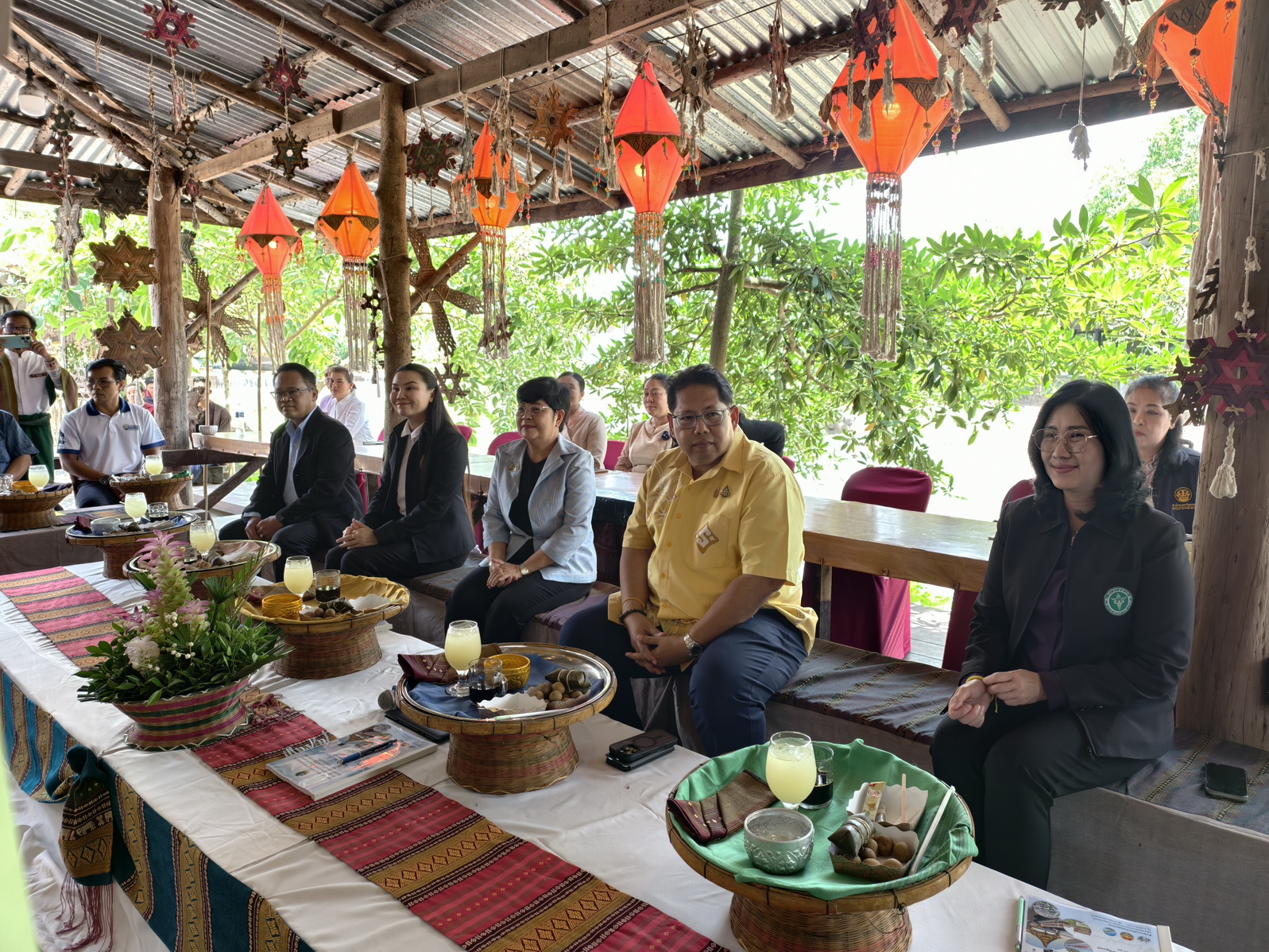 พช.หนองคาย ร่วมต้อนรับผู้ตรวจราชการสำนักนายกรัฐมนตรี พร้อมคณะ ลงพื้นที่ตรวจติดตาม การขับเคลื่อนนโยบาย Soft Power แหล่งท่องเที่ยวชุมชนวังน้ำมอก