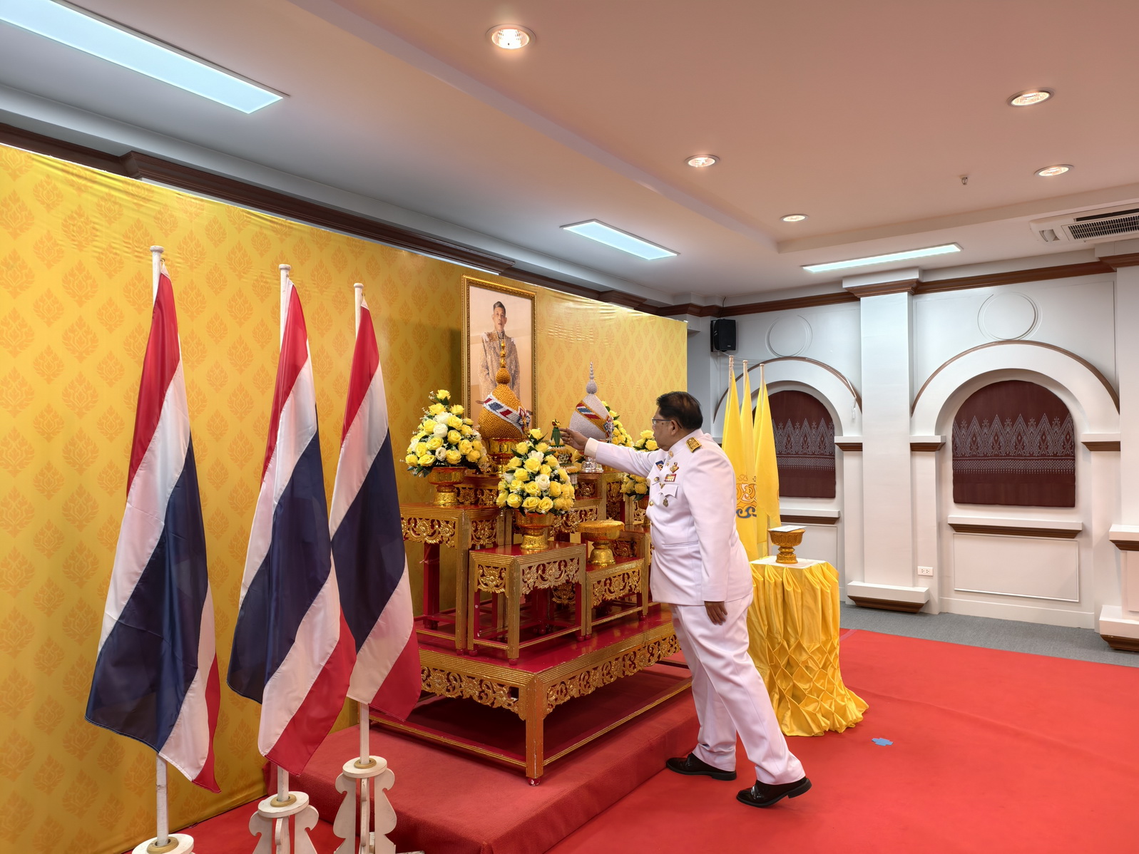 พช.หนองคาย ร่วมพิธีมอบเงินพระราชทานให้แก่ครอบครัวกำลังพลที่เสียชีวิต