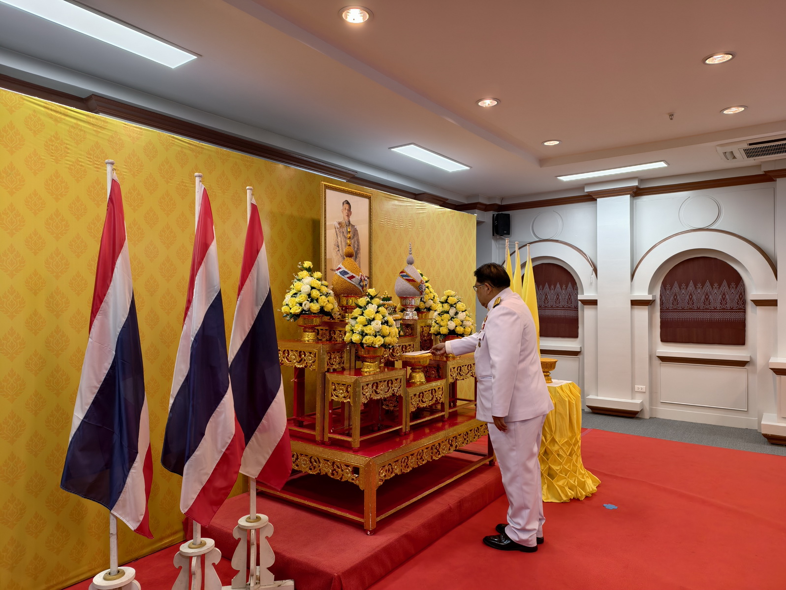 พช.หนองคาย ร่วมพิธีมอบเงินพระราชทานให้แก่ครอบครัวกำลังพลที่เสียชีวิต