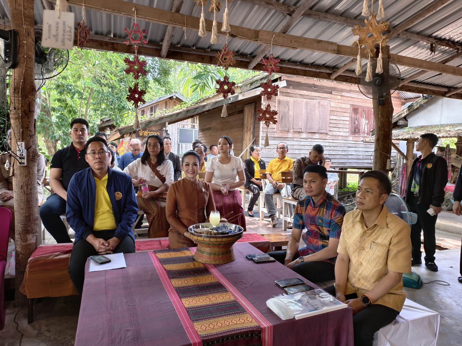 พช.หนองคาย ร่วมต้อนรับผู้ตรวจราชการสำนักนายกรัฐมนตรี พร้อมคณะ ลงพื้นที่ตรวจติดตาม การขับเคลื่อนนโยบาย Soft Power แหล่งท่องเที่ยวชุมชนวังน้ำมอก