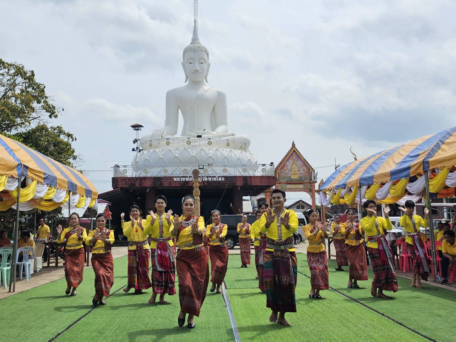 ผู้ว่าฯ หนองคาย นำทีม “ผู้นำการเปลี่ยนแปลง” ต.สังคม โชว์ผลสำเร็จ การขับเคลื่อนตำบลเข้มแข็งตามหลักเศรษฐกิจพอเพียง ในการคัดเลือกผู้นำการเปลี่ยนแปลงฯ ระดับประเทศ