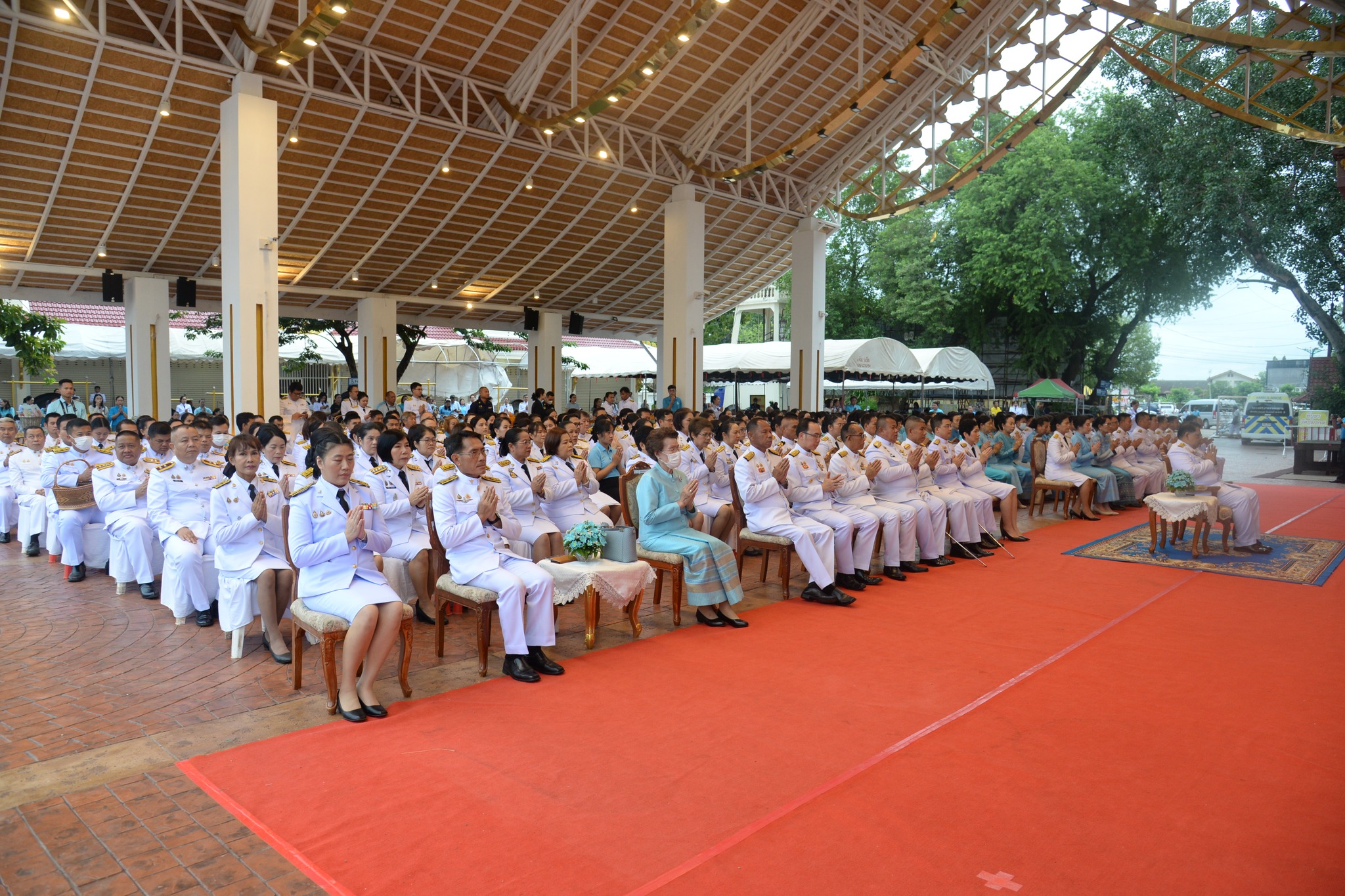 พช.หนองคาย ร่วมพิธีเจริญพระพุทธมนต์และทำบุญตักบาตรถวายพระราชกุศล เนื่องในโอกาสวันเฉลิมพระชนมพรรษา สมเด็จพระนางเจ้าสิริกิติ์ พระบรมราชินีนาถ พระบรมราชชนนีพันปีหลวง 12 สิงหาคม 2568