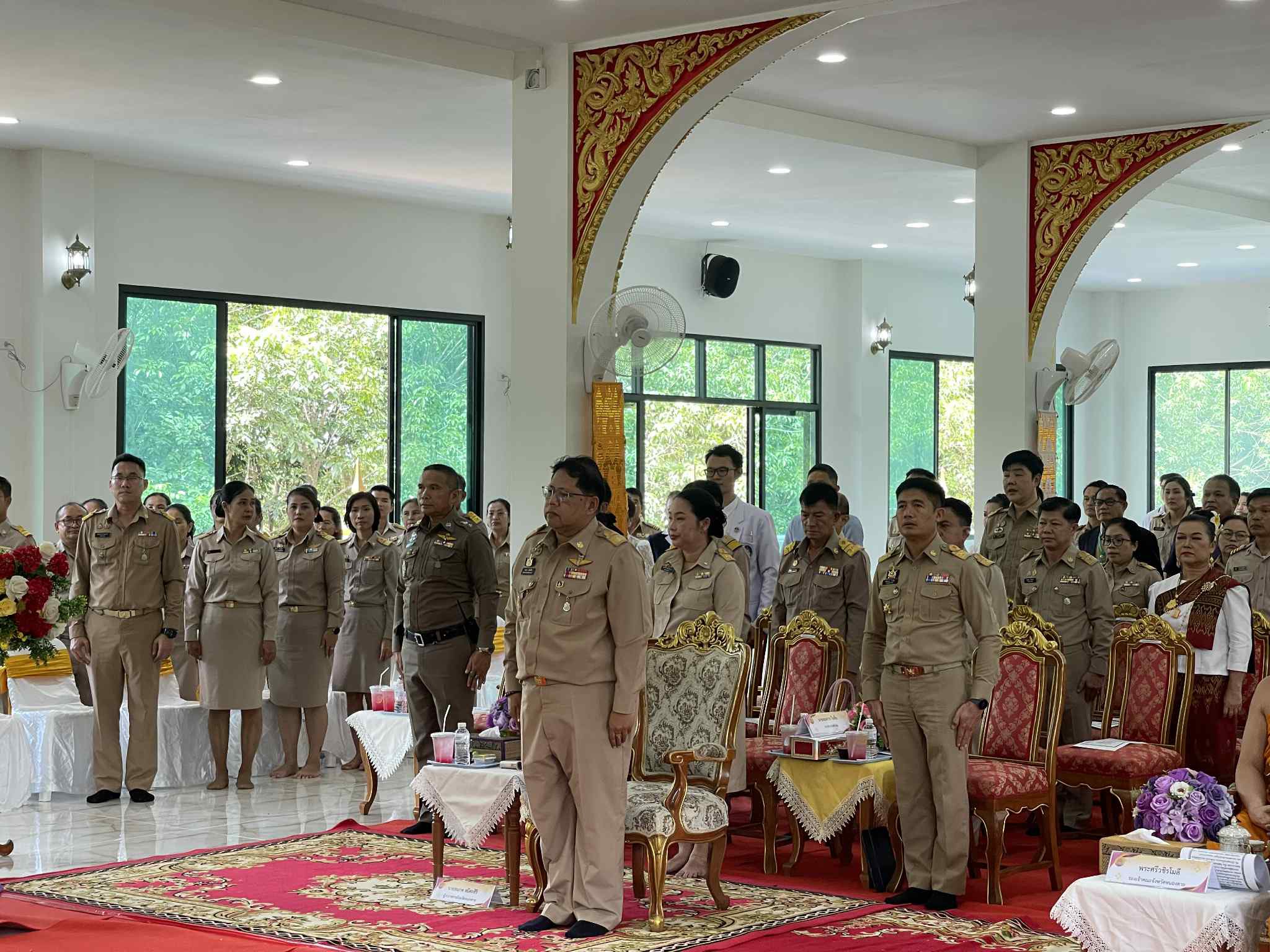 พช.หนองคาย ร่วมลงพื้นที่ตรวจเยี่ยมและติดตามผลการดำเนินงานโครงการสร้างความปรองดองสมานฉันท์ โดยใช้หลักธรรมทางพระพุทธศาสนา (หมู่บ้านรักษาศีล 5) ระดับหนตะวันออก ประจำปีงบประมาณ พ.ศ. 2568