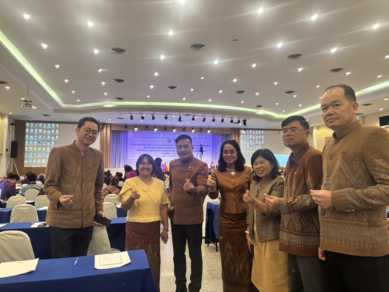 พช.หนองคาย เข้าร่วมประชุมตรวจติดตามผลการดำเนินงานของหน่วยรับตรวจรายไตรมาส 15 จังหวัดภาคตะวันออกเฉียงเหนือ