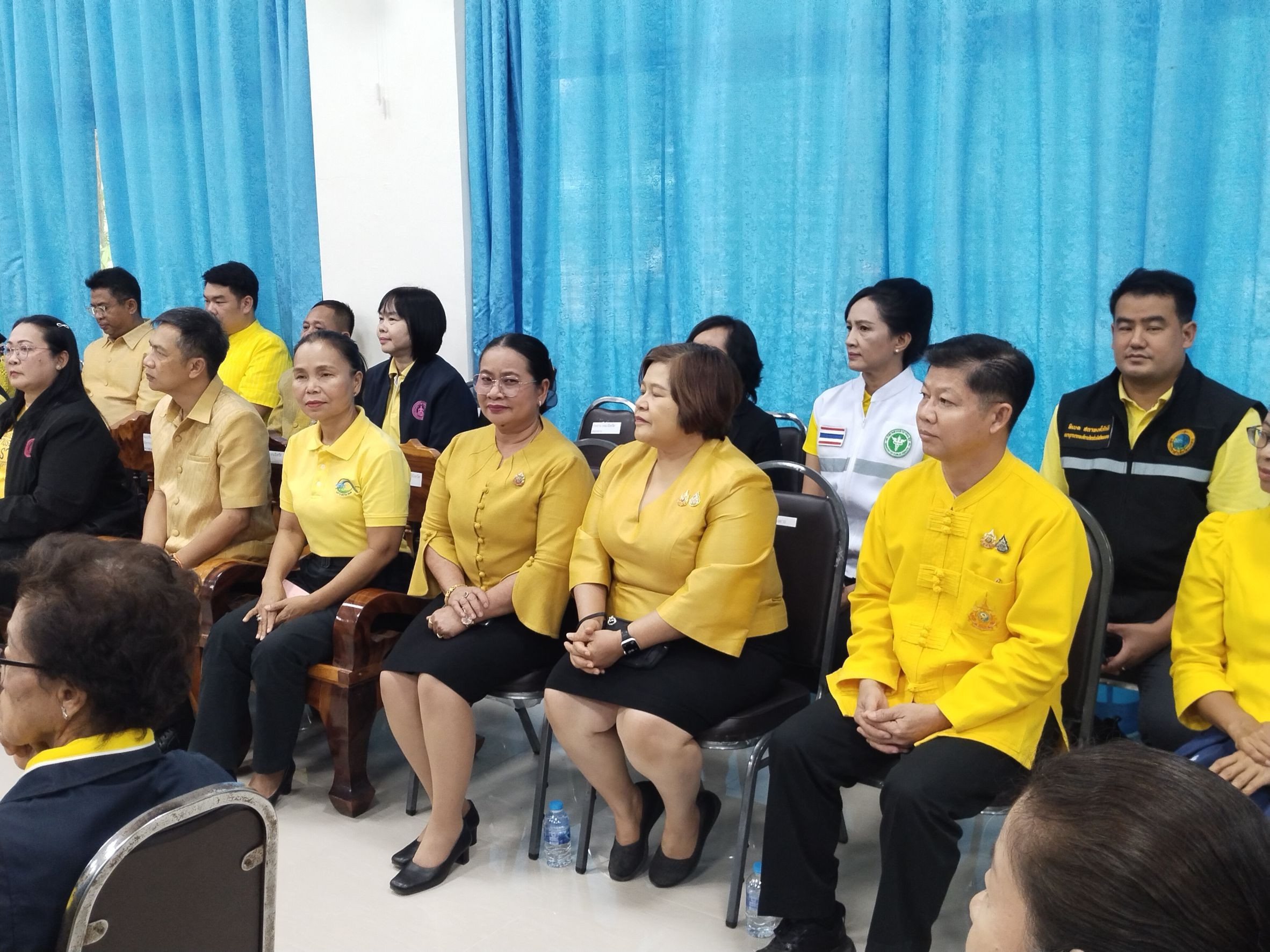 พช.หนองคาย ร่วมพิธีมอบกายอุปกรณ์ ประเภทรถสามล้อโยก ตามโครงการจัดหากายอุปกรณ์สำหรับช่วยเหลือคนพิการ 72,000 ชุด เฉลิมพระเกียรติพระบาทสมเด็จพระเจ้าอยู่หัว