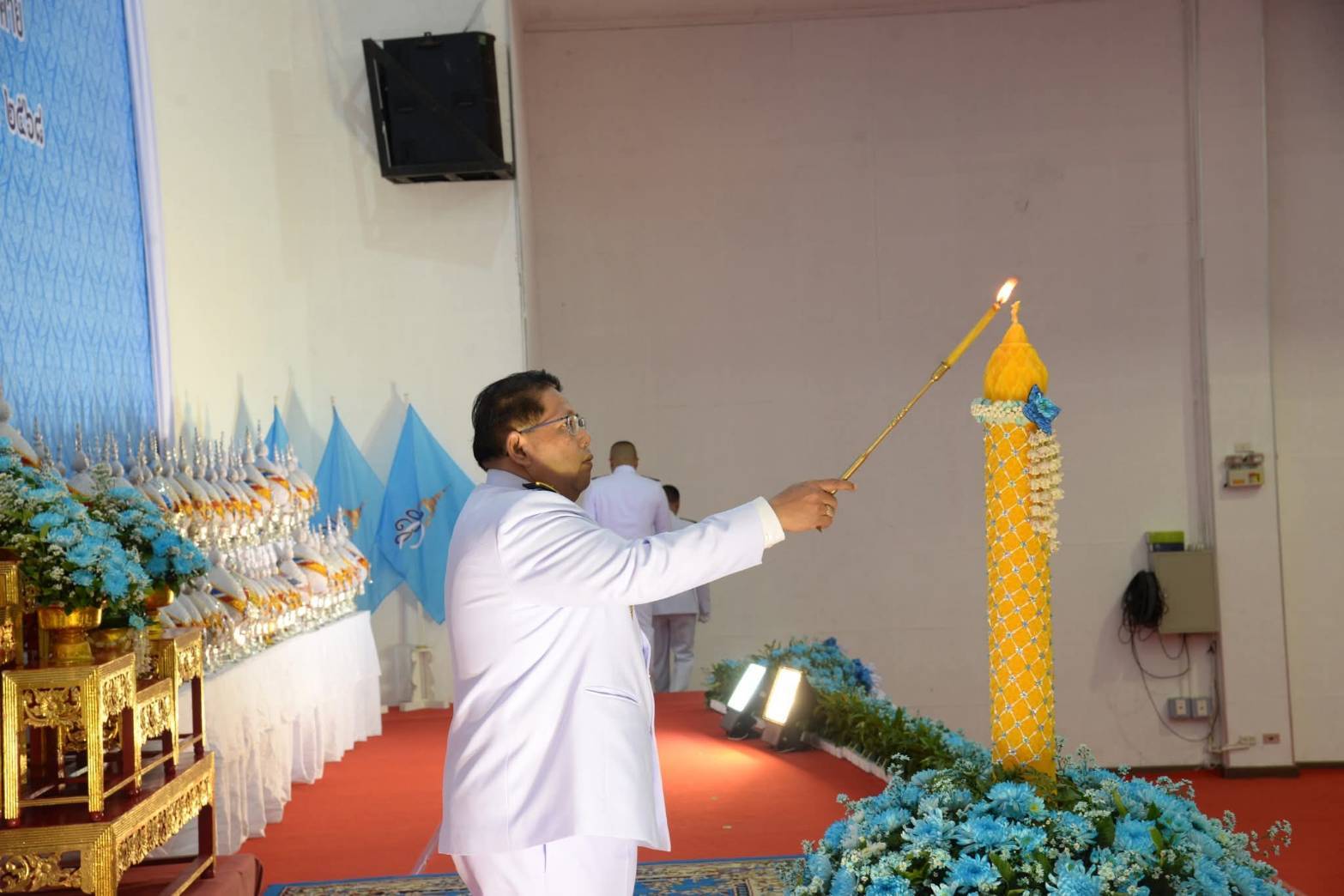 พช.หนองคาย ร่วมพิธีถวายเครื่องราชสักการะและวางพานพุ่ม และจุดเทียนถวายพระพรชัยมงคล สมเด็จพระนางเจ้าสิริกิตติ์ พระบรมราชินีนาถ พระบรมราชชนนีพันปีหลวง เนื่องในโอกาสวันเฉลิมพระชนมพรรษา 12 สิงหาคม 2568