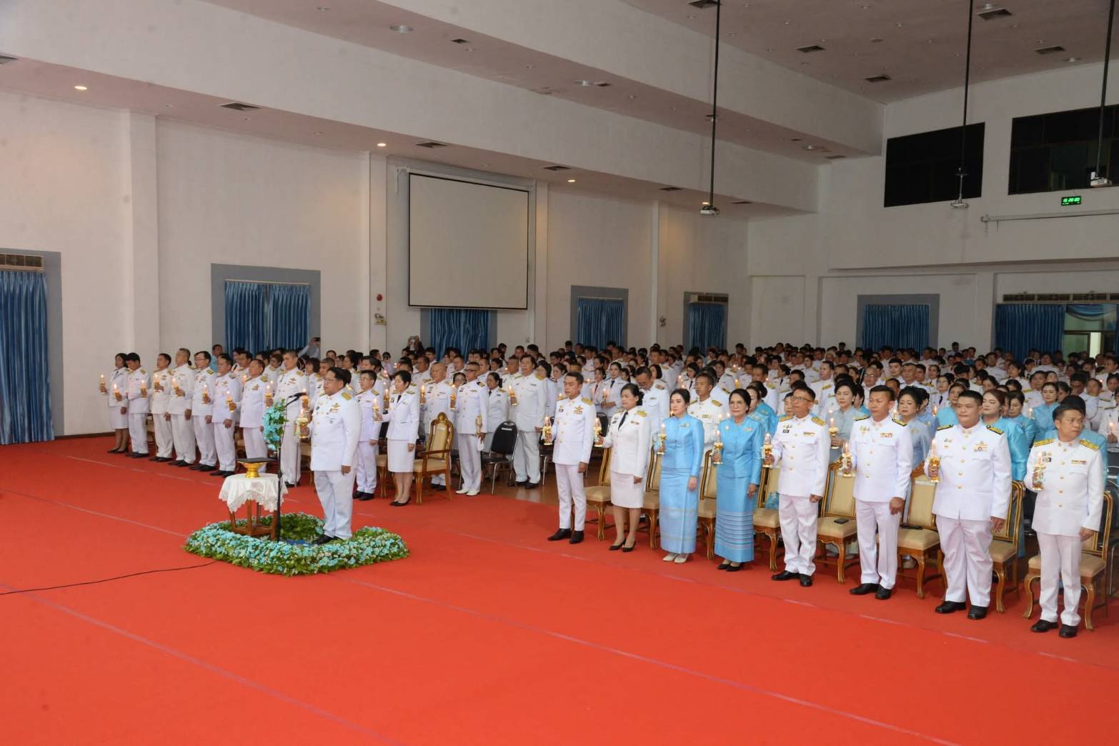 พช.หนองคาย ร่วมพิธีถวายเครื่องราชสักการะและวางพานพุ่ม และจุดเทียนถวายพระพรชัยมงคล สมเด็จพระนางเจ้าสิริกิตติ์ พระบรมราชินีนาถ พระบรมราชชนนีพันปีหลวง เนื่องในโอกาสวันเฉลิมพระชนมพรรษา 12 สิงหาคม 2568