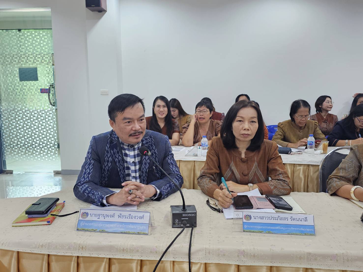 พช.หนองคาย ถอดบทเรียนโครงการ “หนองคาย สบายดี : Smart Smile Style SAYAM” นวัตกรรมต้นแบบเพื่อขับเคลื่อนงานพัฒนาชุมชนสู่ความสำเร็จ