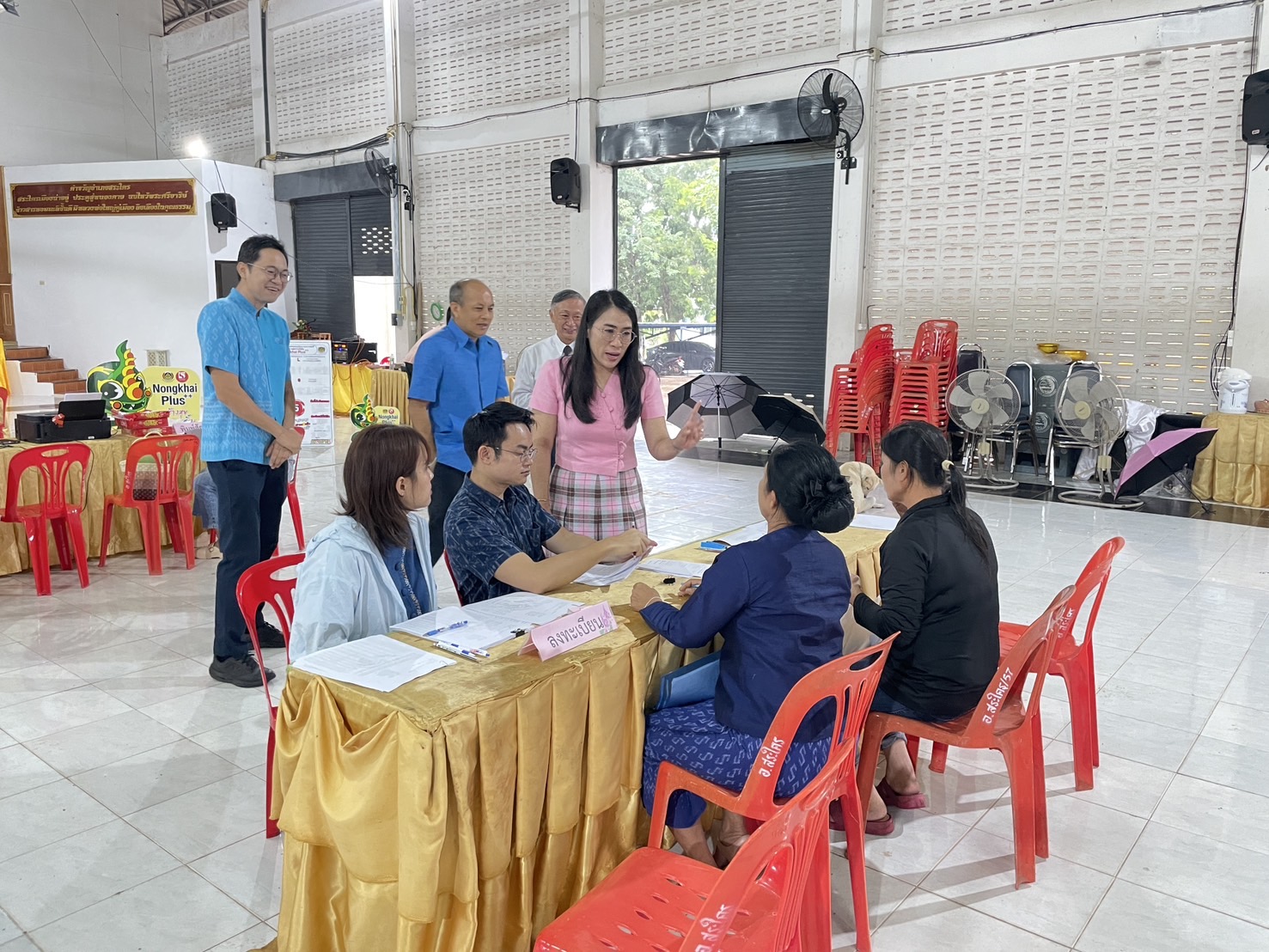 กองทุนพัฒนาบทบาทสตรีหนองคายร่วมกับสำนักงานยุติธรรมจังหวัดหนองคาย ดำเนินโครงการร่วมใจไกล่เกลี่ยช่วยเหลือลูกหนี้กองทุนพัฒนาบทบาทสตรี “Nongkhai Plus++ สร้างสุข สร้างรอยยิ้ม ให้ลูกหนี้” อำเภอสระใคร
