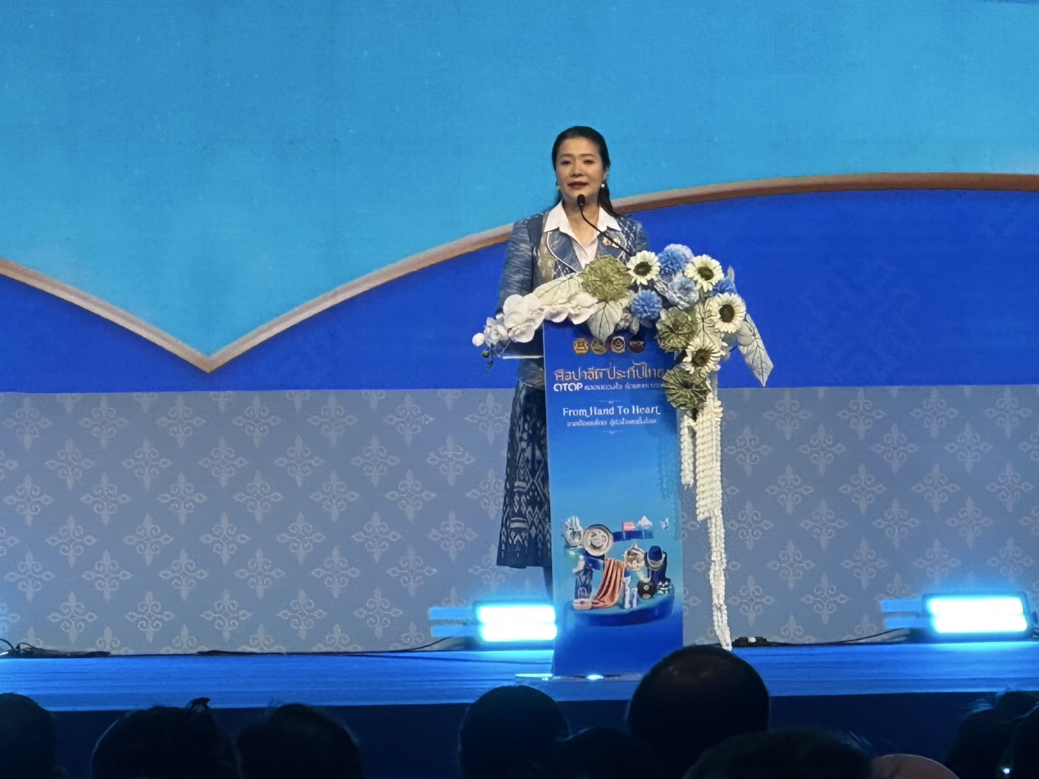 พช. หนองคาย : ผนึกกำลังผู้นำสตรีเข้าร่วมโครงการส่งเสริมและพัฒนาอาชีพ ประจำปีงบประมาณ พ.ศ. 2568 กิจกรรมถอดบทเรียนความสำเร็จการขับเคลื่อนนโยบายกระทรวงมหาดไทย