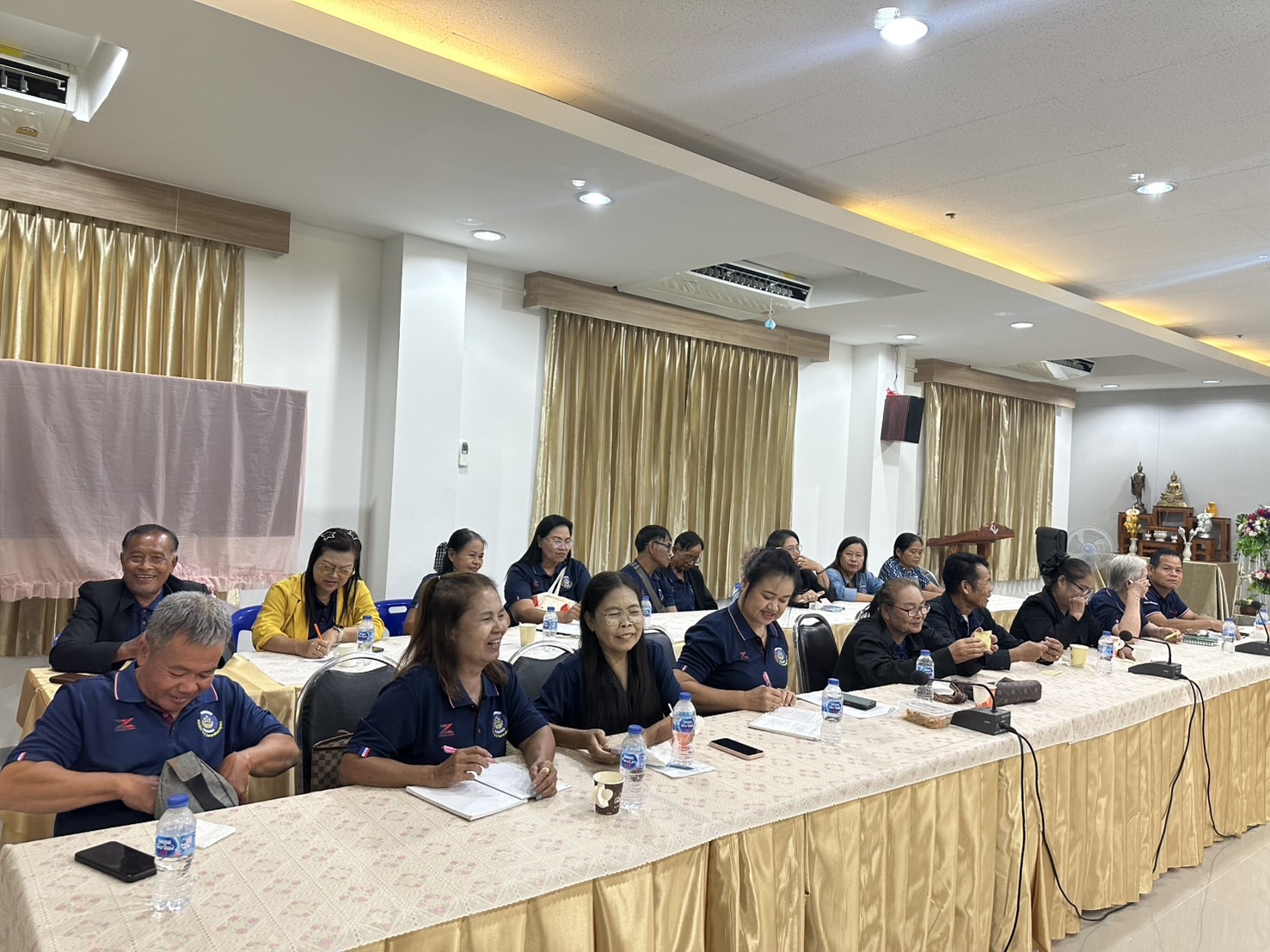 พช.หนองคาย ลับคมผู้นำ อช. ผ่านการดำเนินโครงการเพิ่มศักยภาพผู้นำอาสาพัฒนาชุมชน (ผู้นำ อช.) เพื่อขับเคลื่อนงานในระดับพื้นที่ กิจกรรม ประชุมเชิงปฏิบัติการจัดทำโครงการริเริ่มสร้างสรรค์ตามภารกิจผู้นำอาสาพัฒนาชุมชน