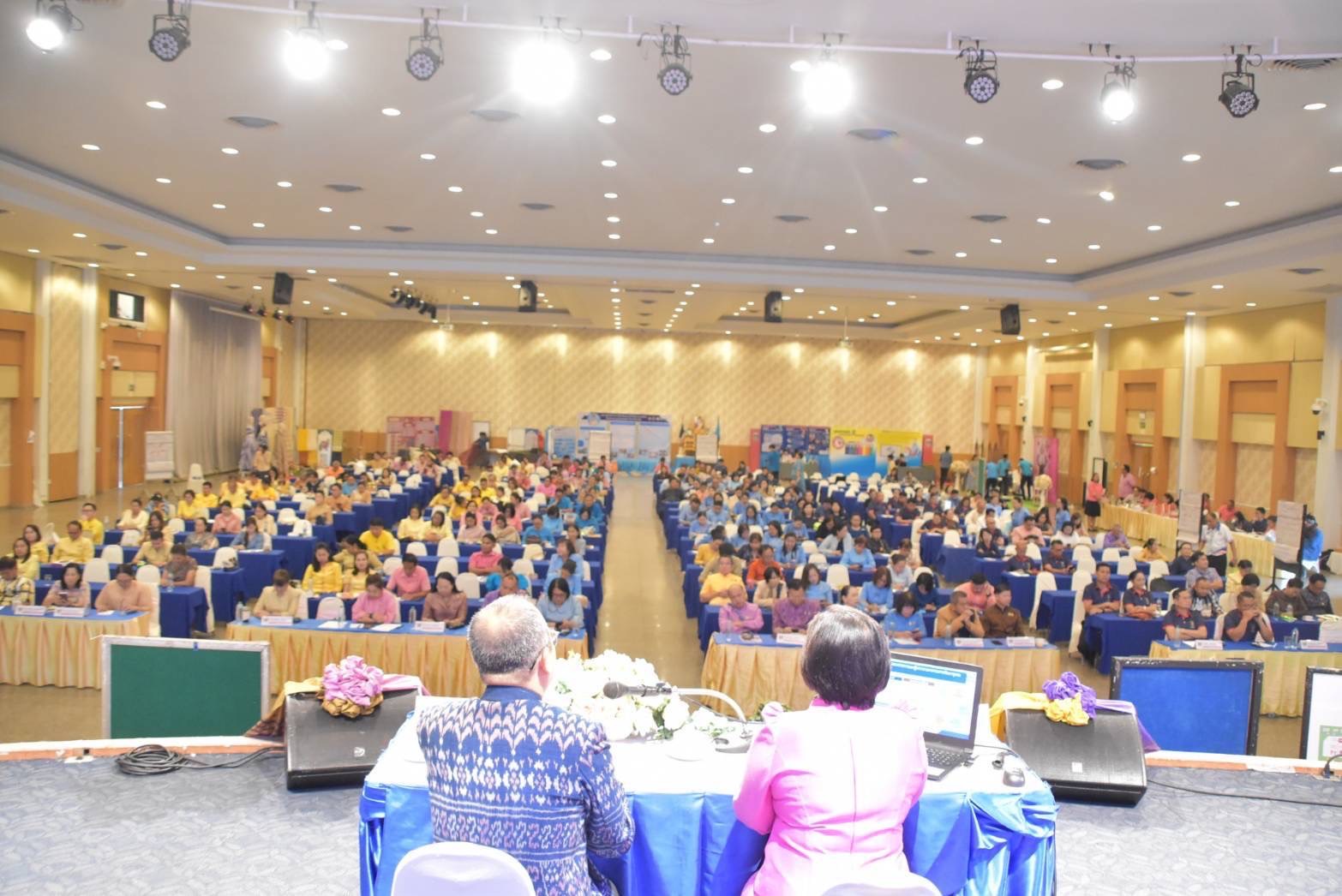 พช.หนองคาย เข้าร่วมประชุมตรวจติดตามผลการดำเนินงานของหน่วยรับตรวจรายไตรมาส 15 จังหวัดภาคตะวันออกเฉียงเหนือ