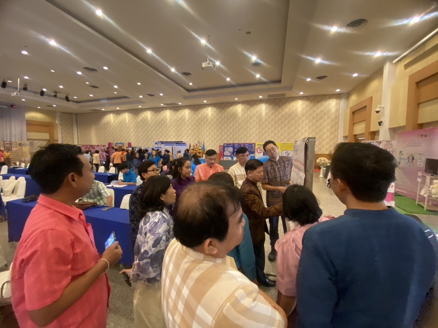 พช.หนองคาย เข้าร่วมประชุมตรวจติดตามผลการดำเนินงานของหน่วยรับตรวจรายไตรมาส 15 จังหวัดภาคตะวันออกเฉียงเหนือ